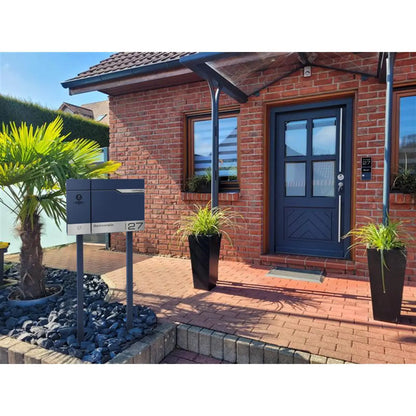 Metzler Standbriefkasten rostfrei und massiv, RAL7016 Anthrazitgrau mit Videosprechanlage VDM10 2.0, Modell Siebert